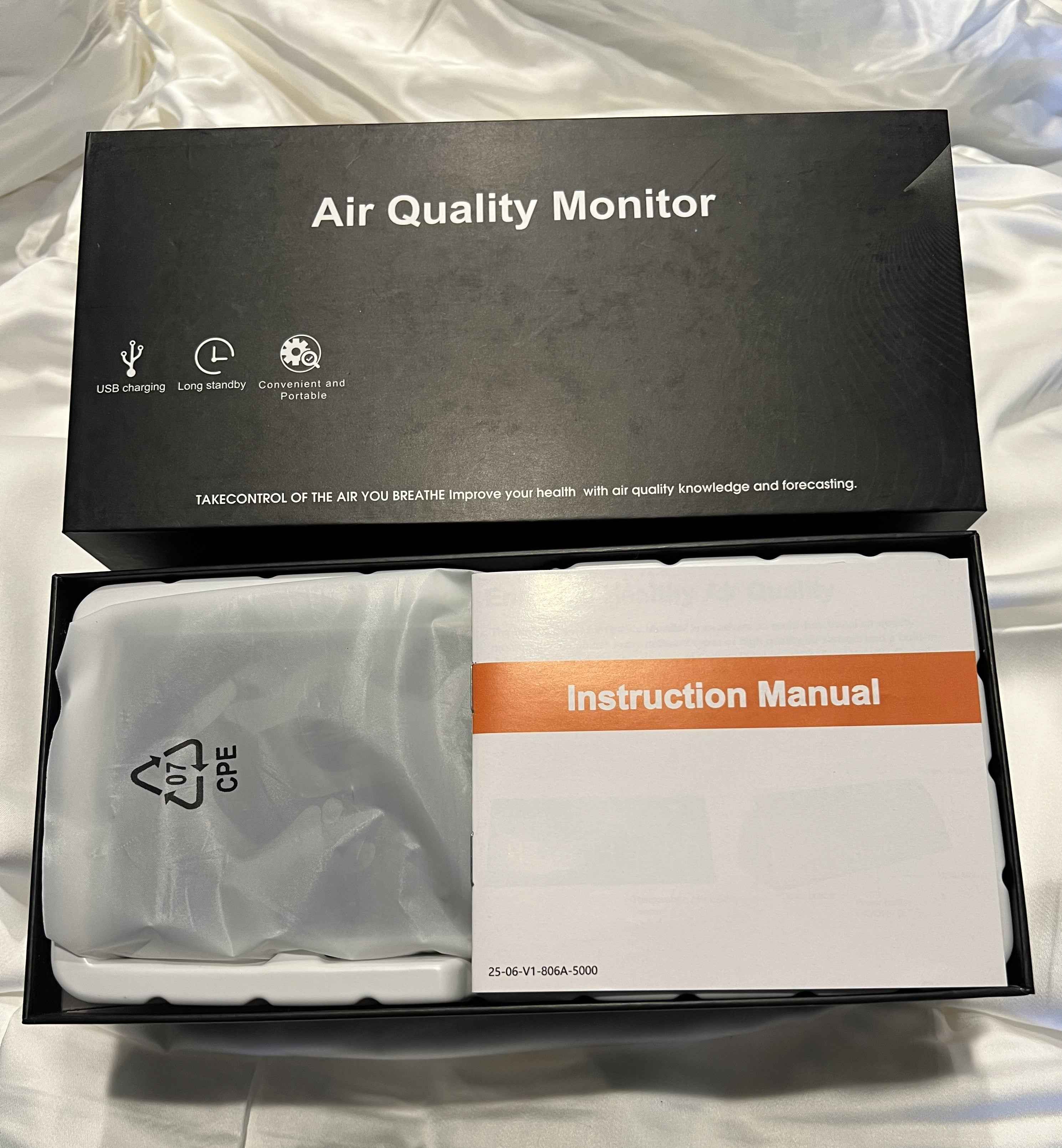 Well Building Connection™ 8-in-1 Smart Air Quality Monitor