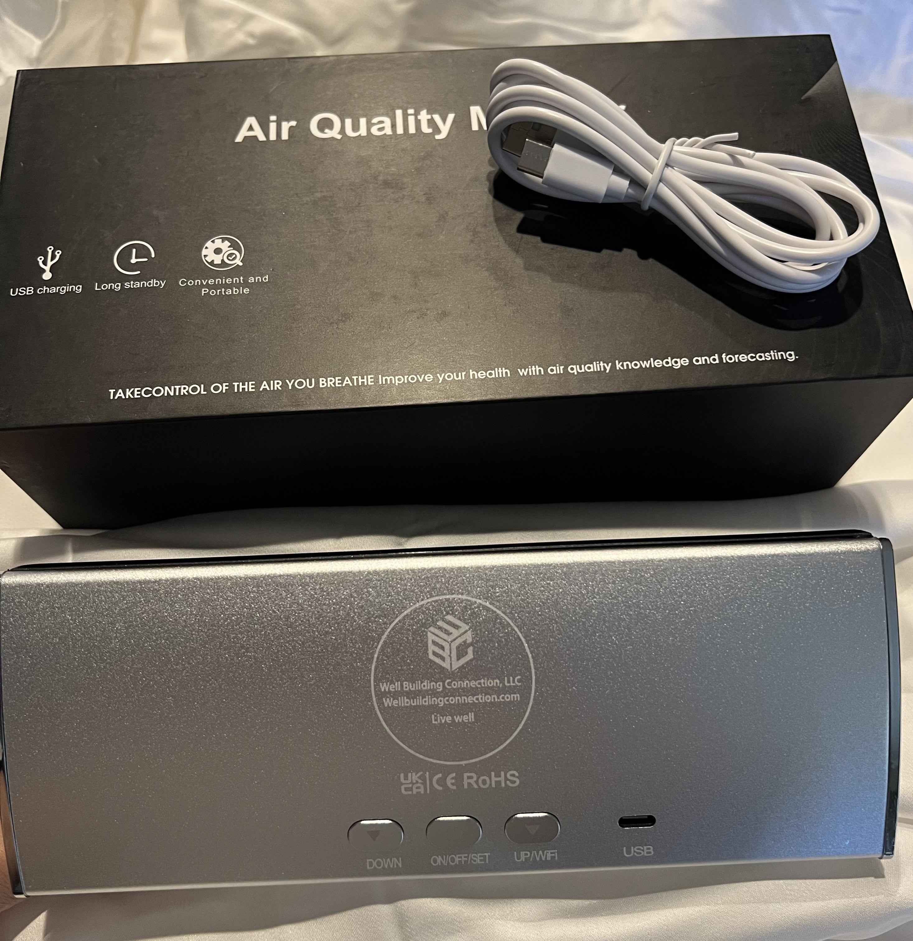 Well Building Connection™ 8-in-1 Smart Air Quality Monitor